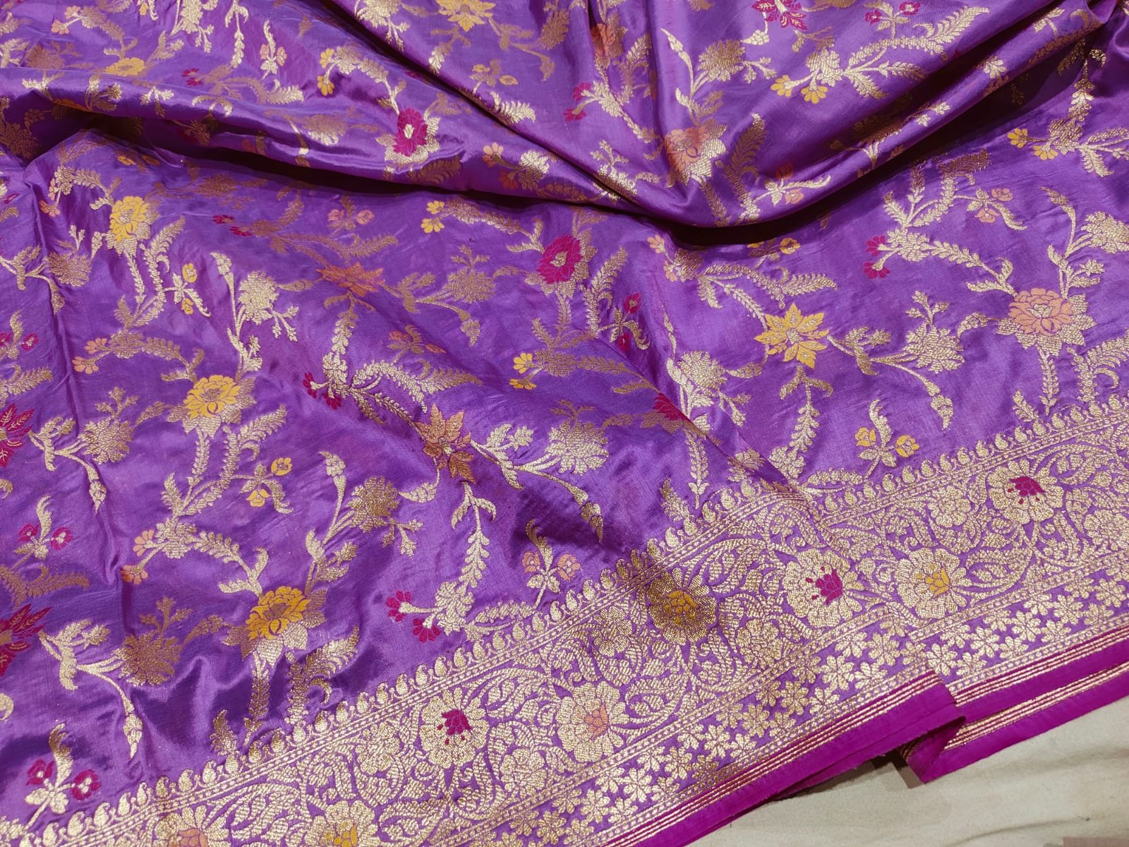 Pure Banarasi Silk Katan cutwar saree - Image 2