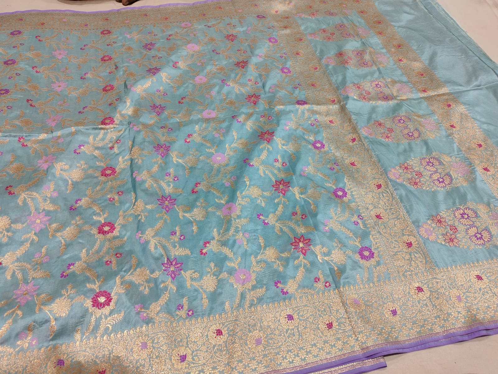 Pure Banarasi Silk Katan cutver saree - Image 2