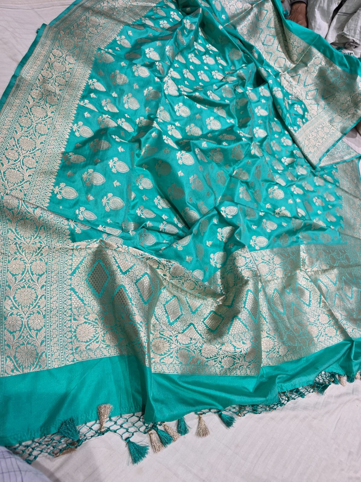 Pure Banarasi Silk Katan Cutwork Dupatta - Image 2