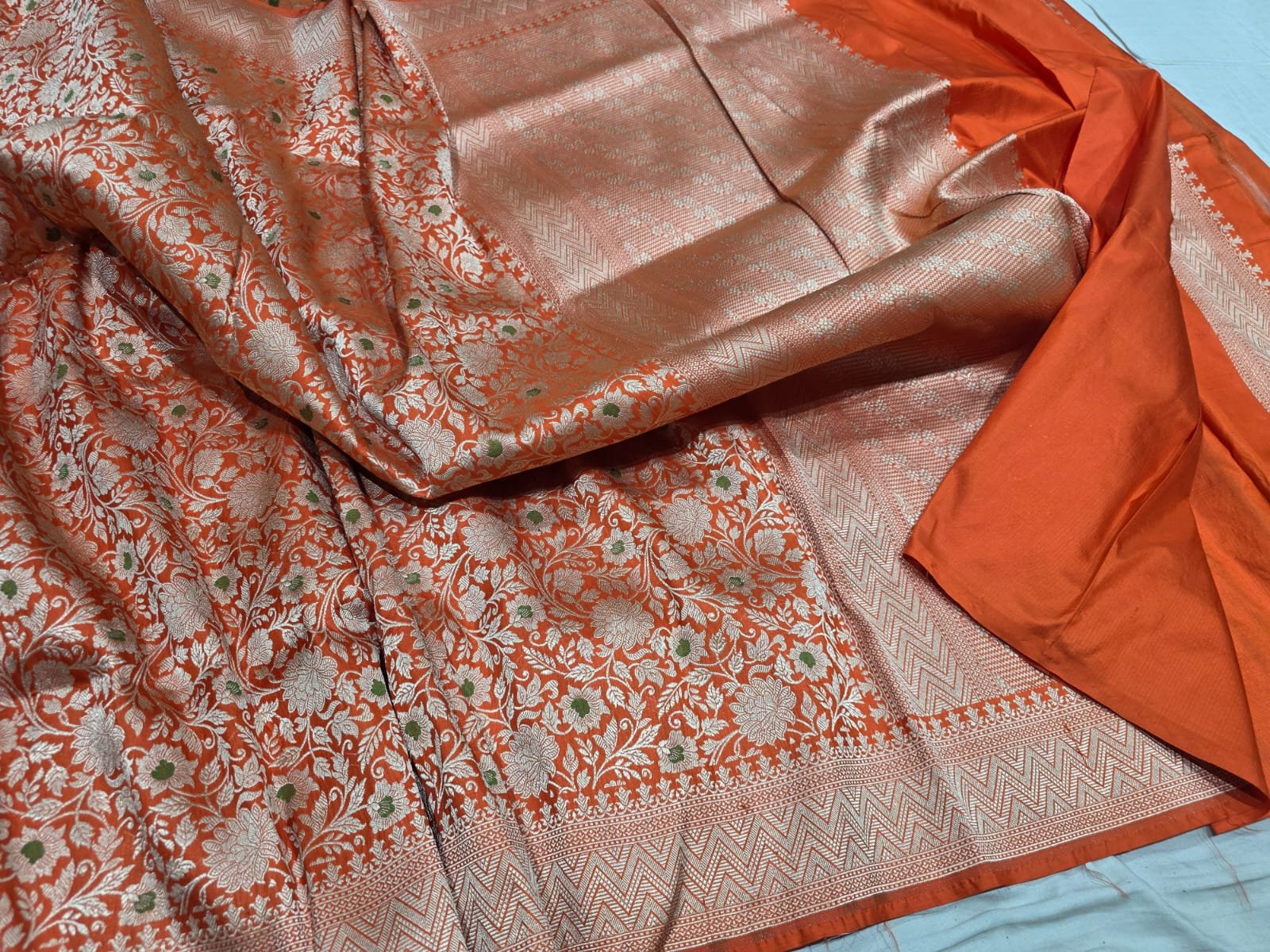 Pure Banarasi Silk Katan Cutwork tanchui saree - Image 6