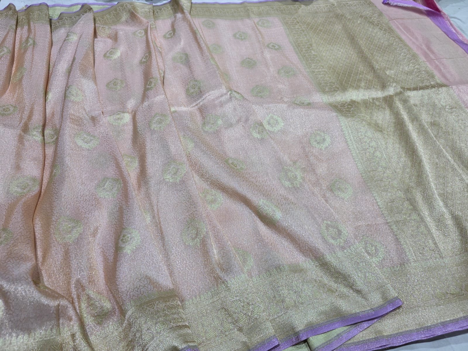 Pure banarasi Silk katan Cutwork tanchui with tissue saree - Image 2