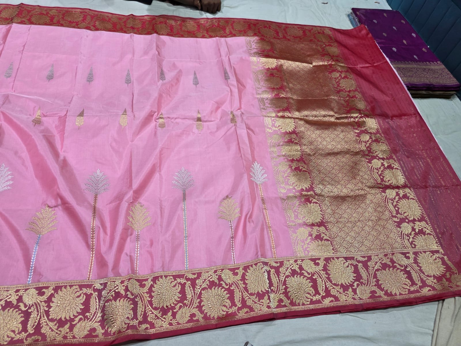 Pure Banarasi Silk Katan Kadhuwa Saree - Image 3