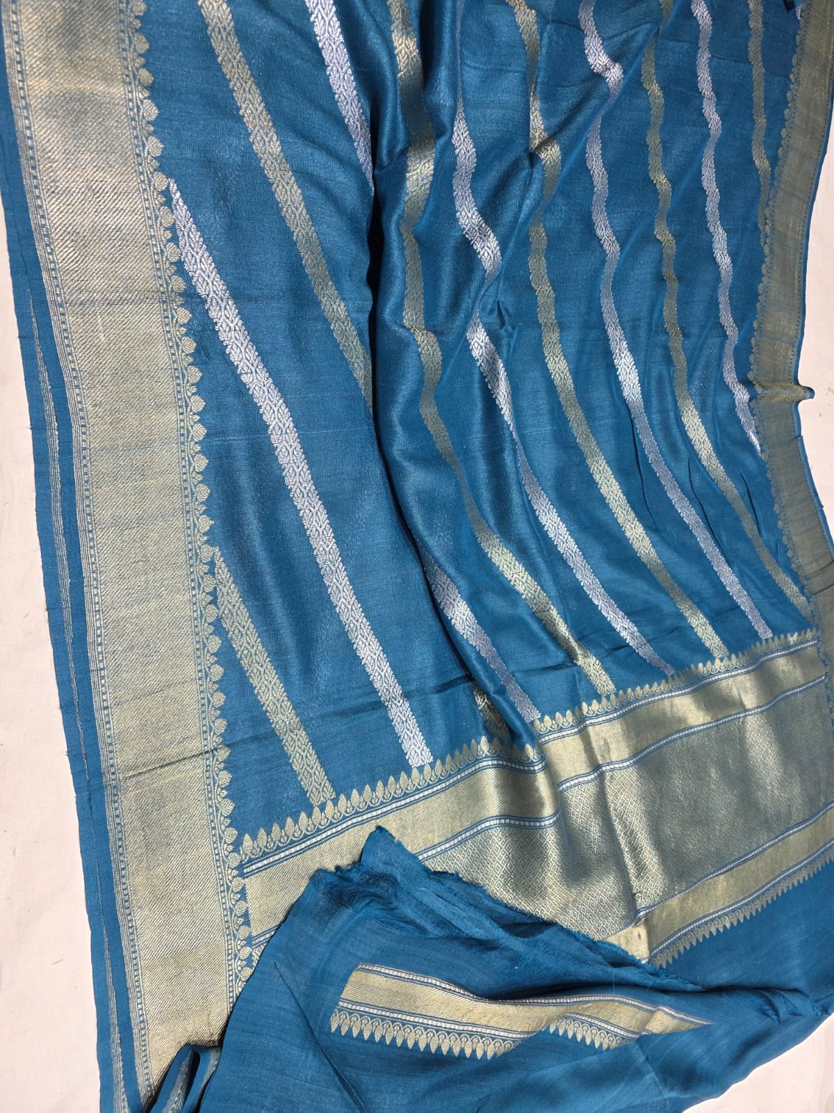 Pure Banarasi Khaddi Georgette Kadhuwa Saree - Image 2